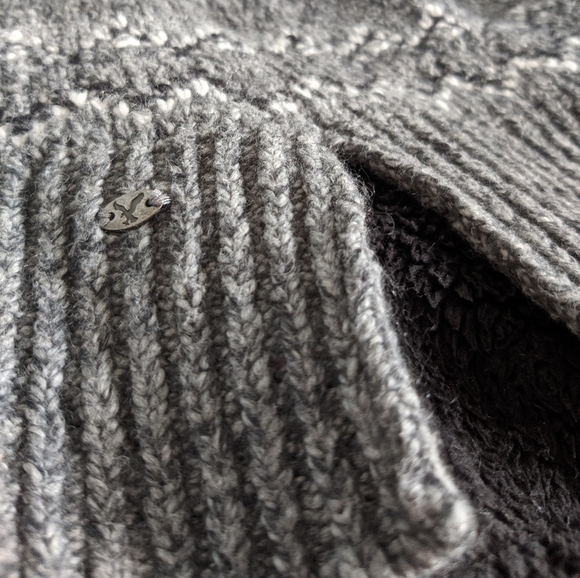 American Eagle Oversized Knit Sweater - Picture 4 of 5